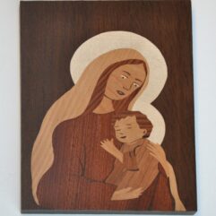 ročno izdelana lesena slika z motivom Marije z Detetom